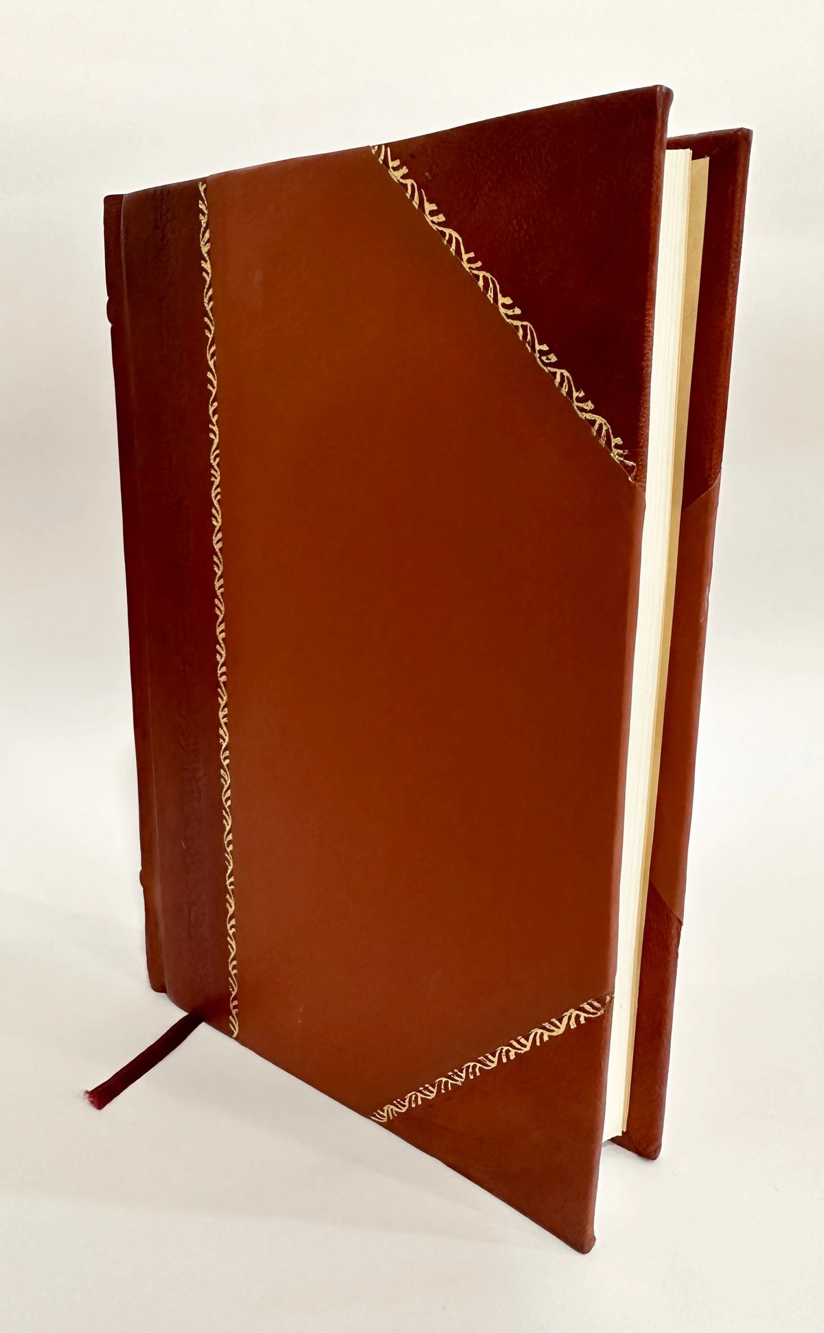 The Spirit of Freemasonry: an Address Delivered before Saluda Lodge, No. 103, A.F.M., Edgefield District, S.C., on St. John'S Day, Being the 24Th of June, 1865 / Hawkins, J. (1865) [Leather Bound] Z33491