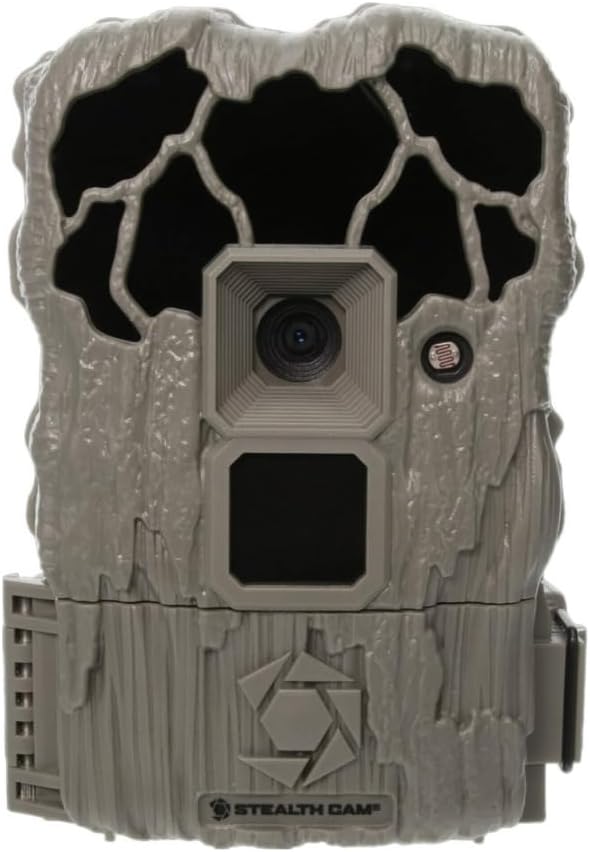 22MP 720p Trail Camera with 80-Feet Detection IR Range Bundle with 32GB SDHC Memory Card and Card Reader (4-Pack) S281