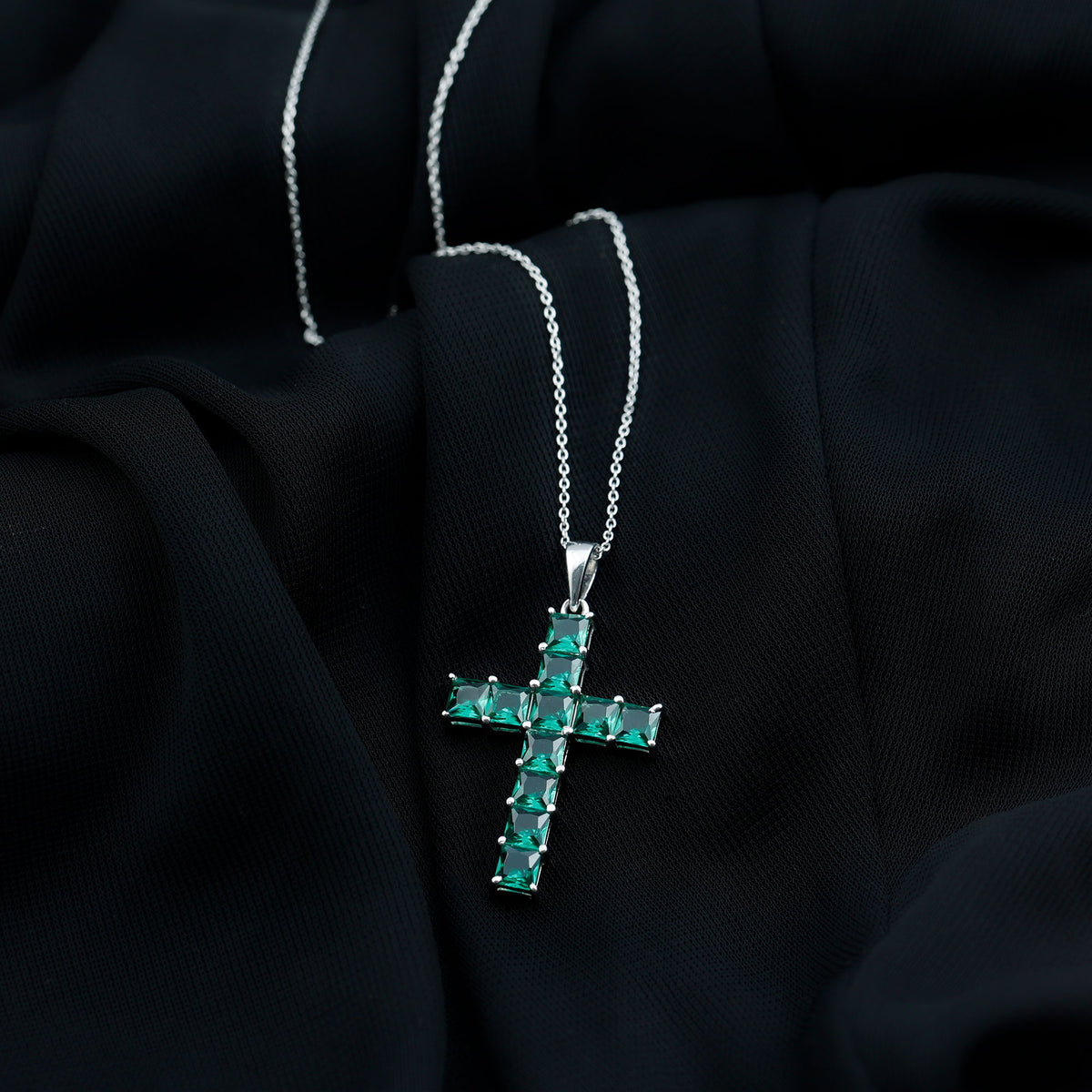925 Sterling Silver Lab Grown Emerald Cross Pendant H52145